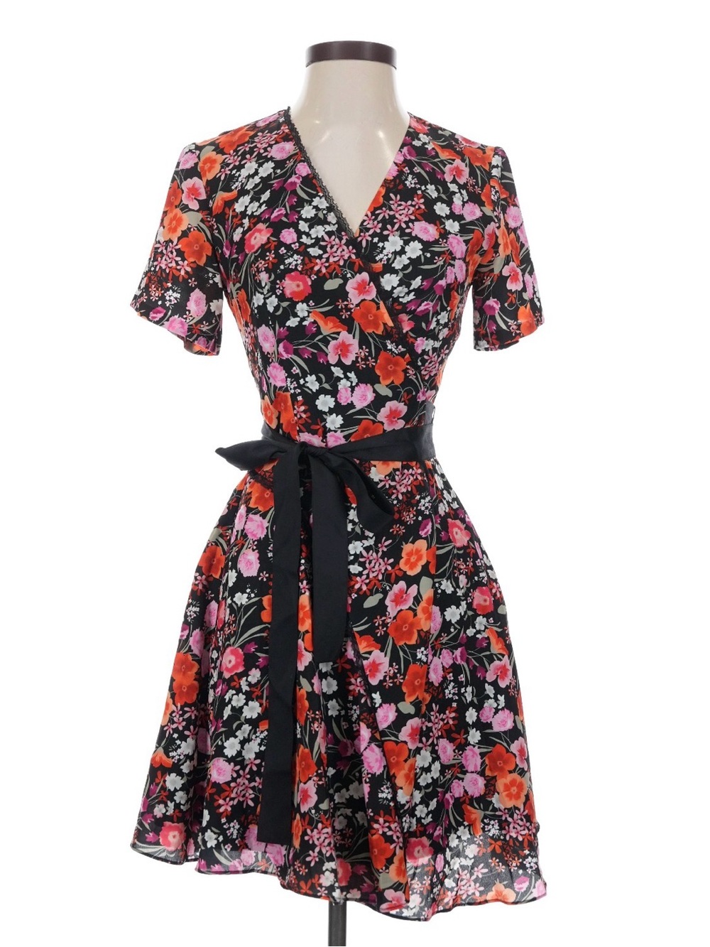 NWT Stunning summer Net-A-Porter GOEN.J Black Floral Short Dress - Picture 2 of 6
